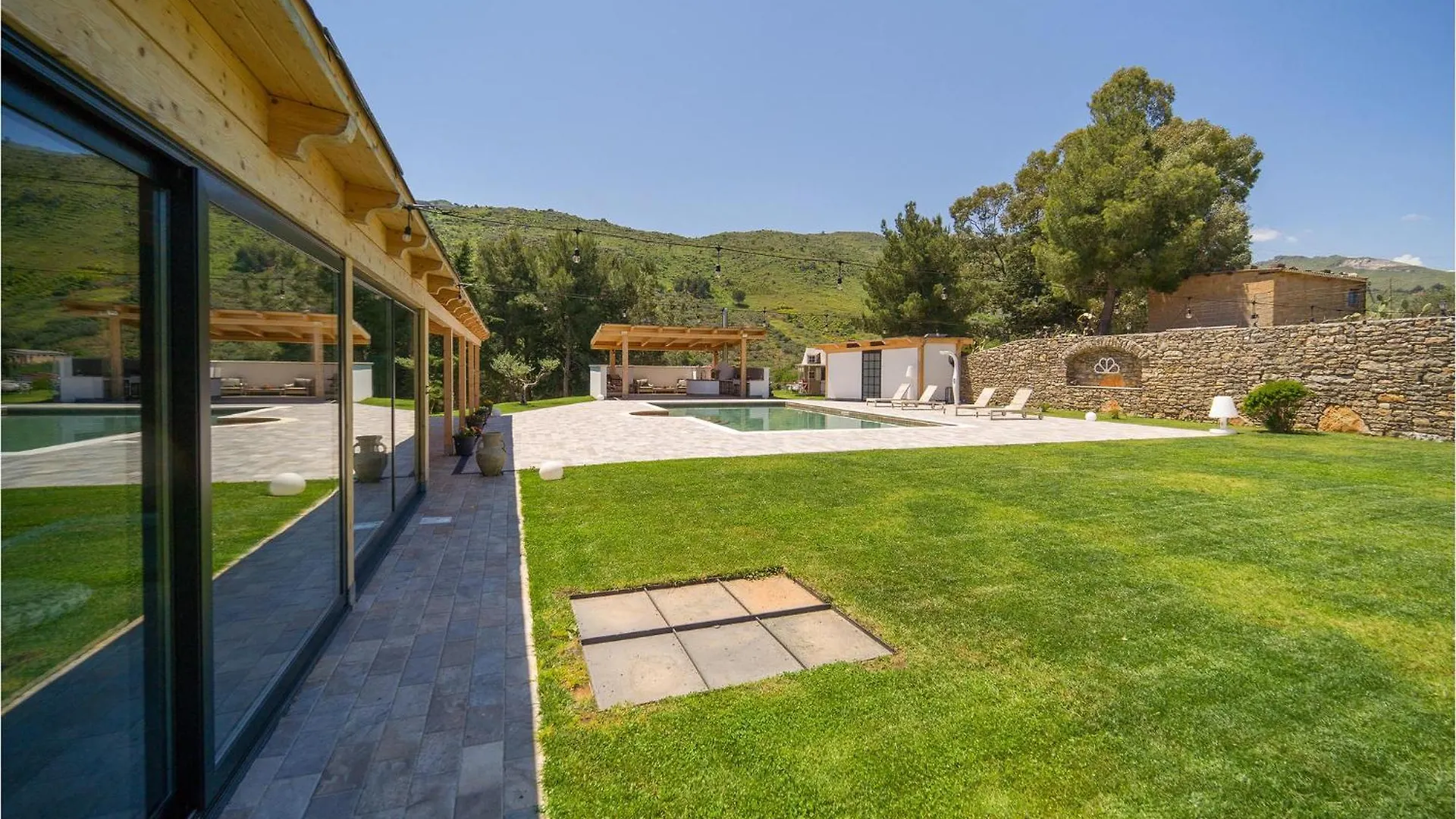 Dimora Di Famiglia Villa Belmonte Mezzagno Holiday home