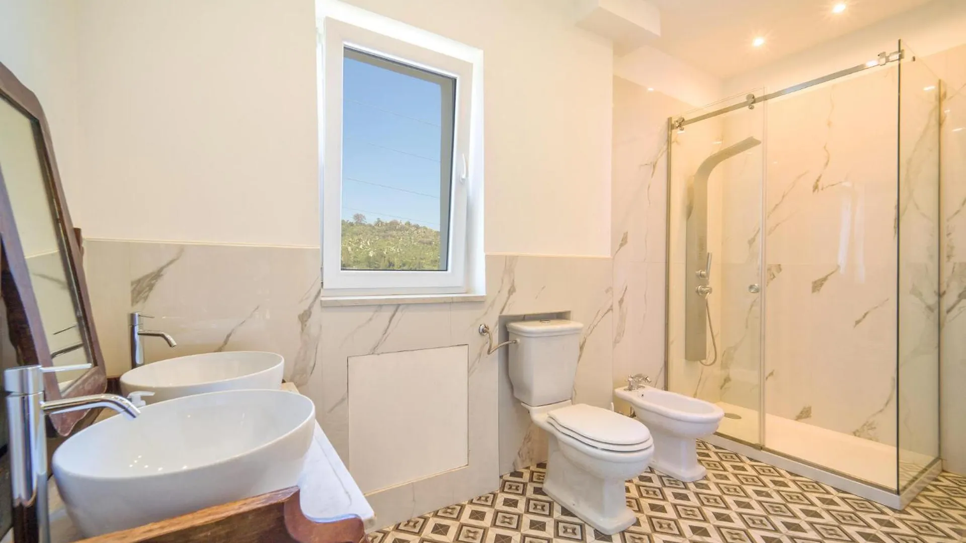 Dimora Di Famiglia Villa Belmonte Mezzagno Tatil Evi