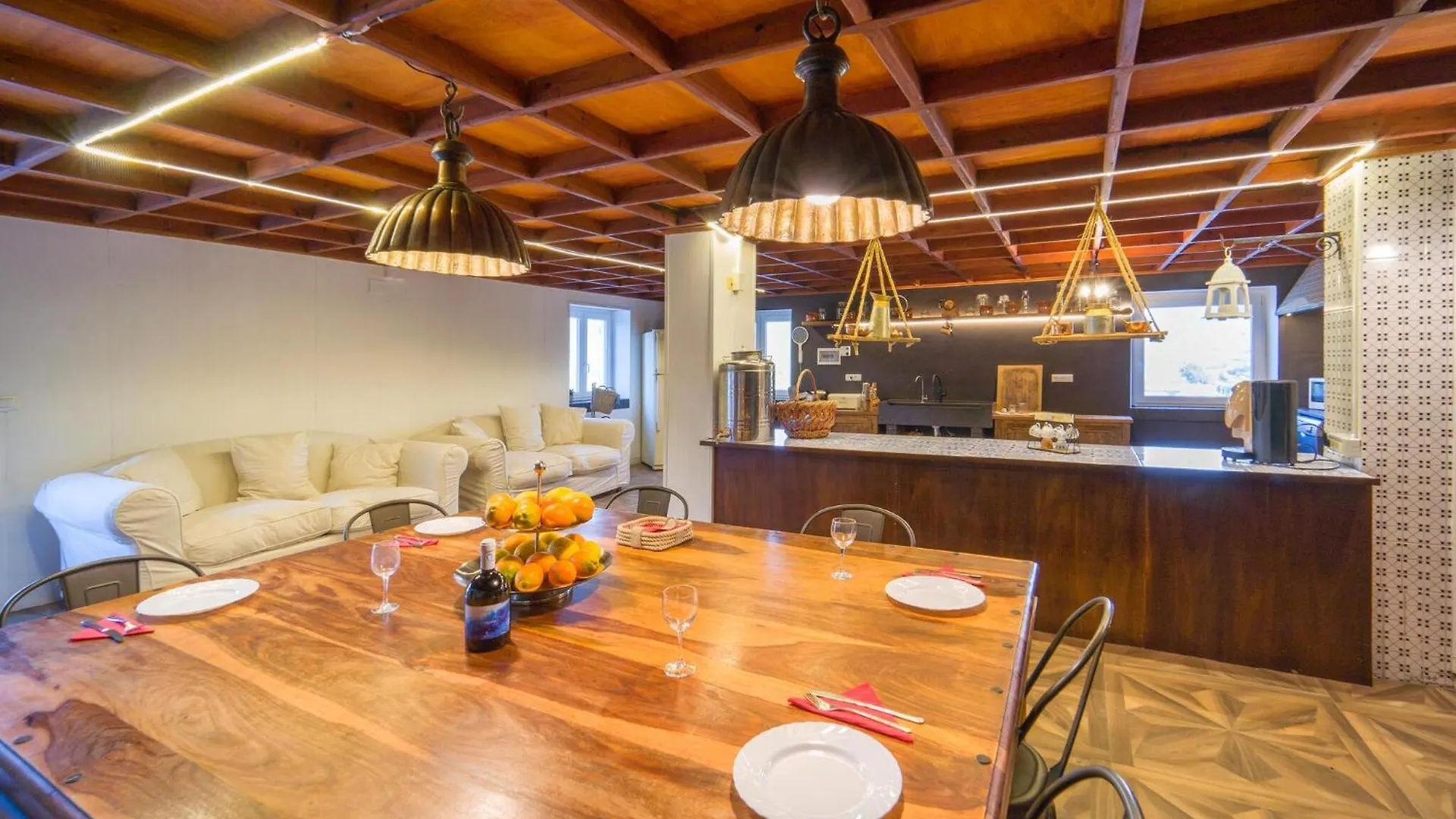Dimora Di Famiglia Villa Belmonte Mezzagno 0*,  Italy