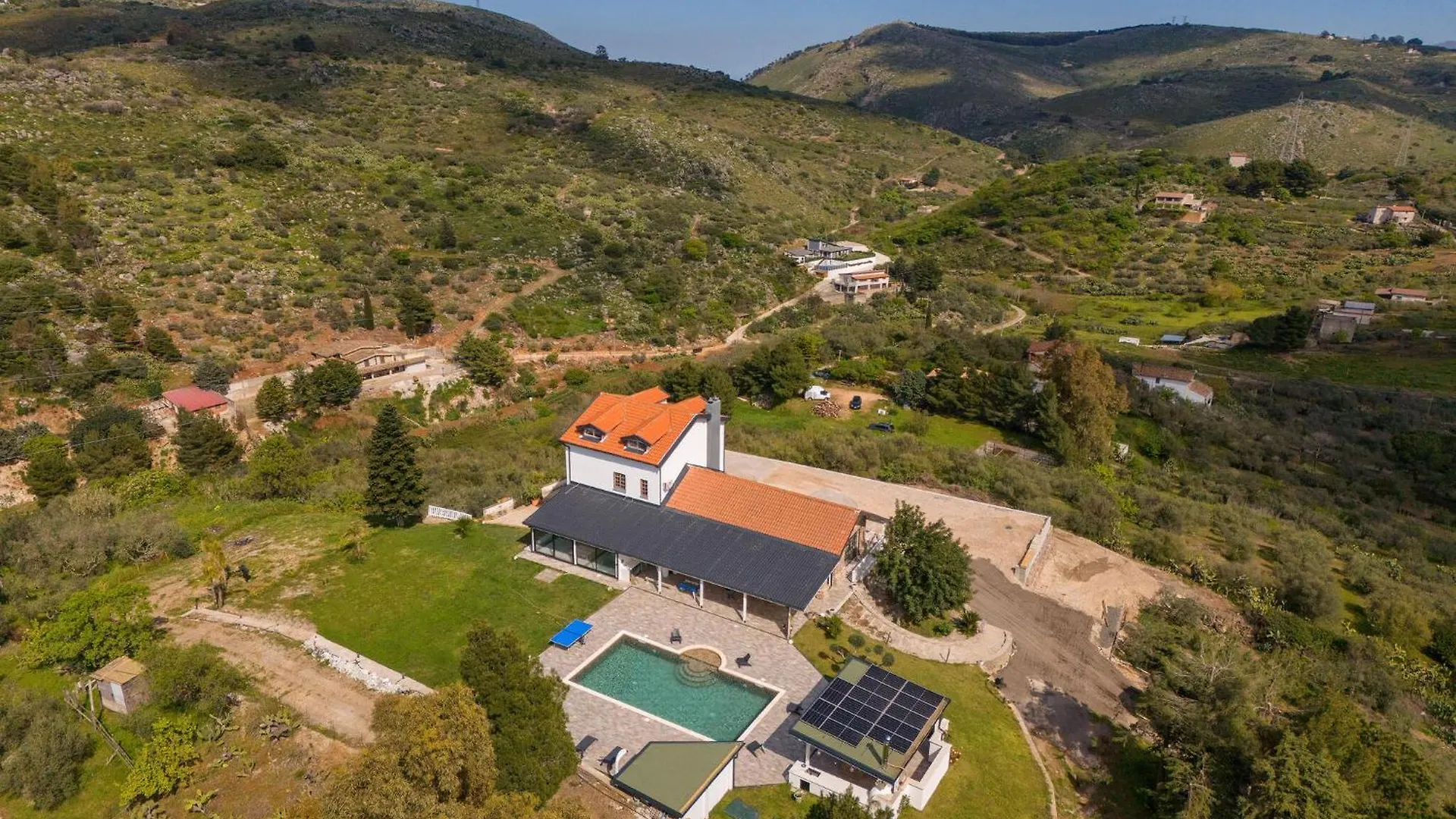 Dimora Di Famiglia Villa Belmonte Mezzagno 0*,  Italy