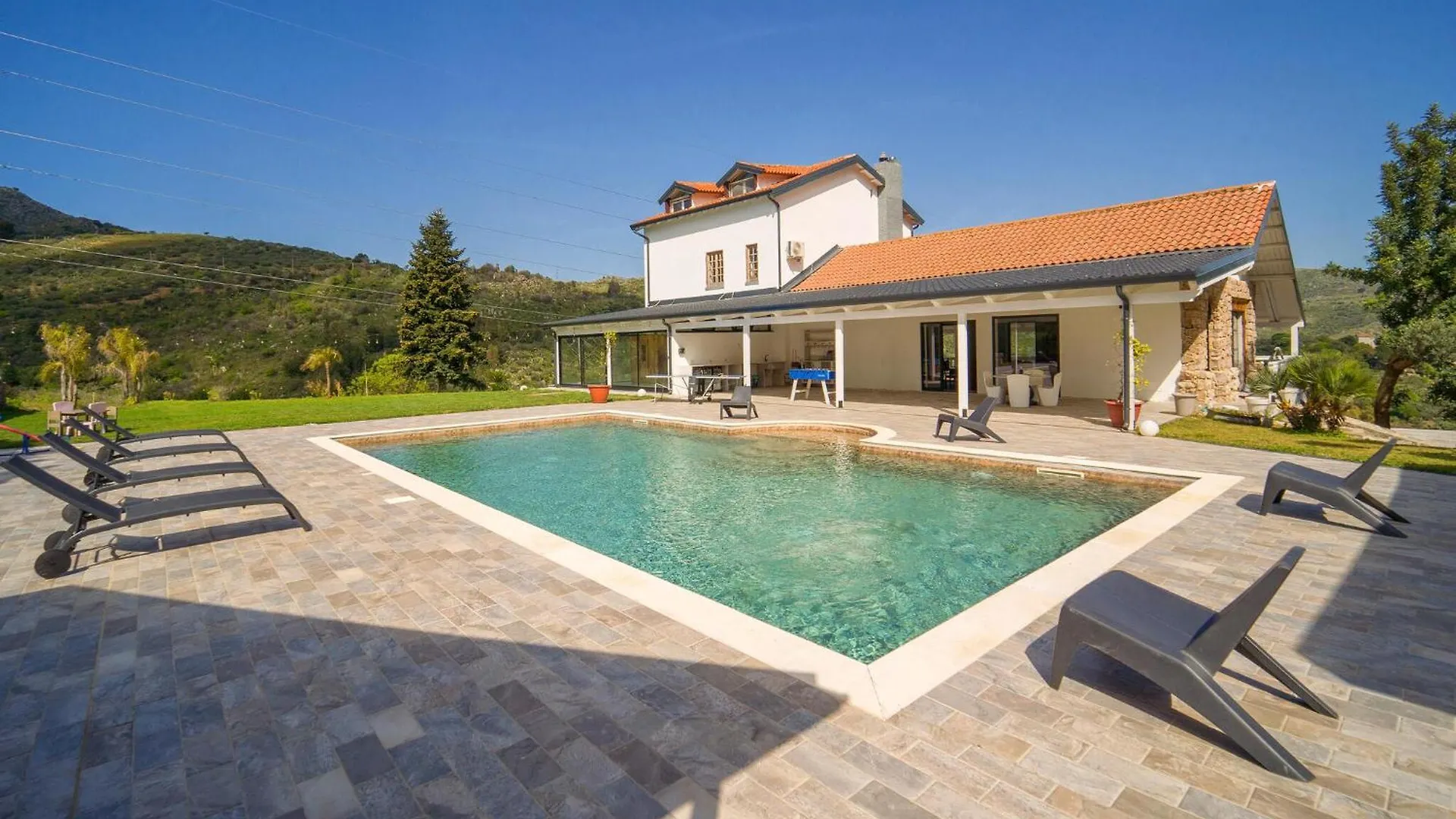 Holiday home Dimora Di Famiglia Villa Belmonte Mezzagno